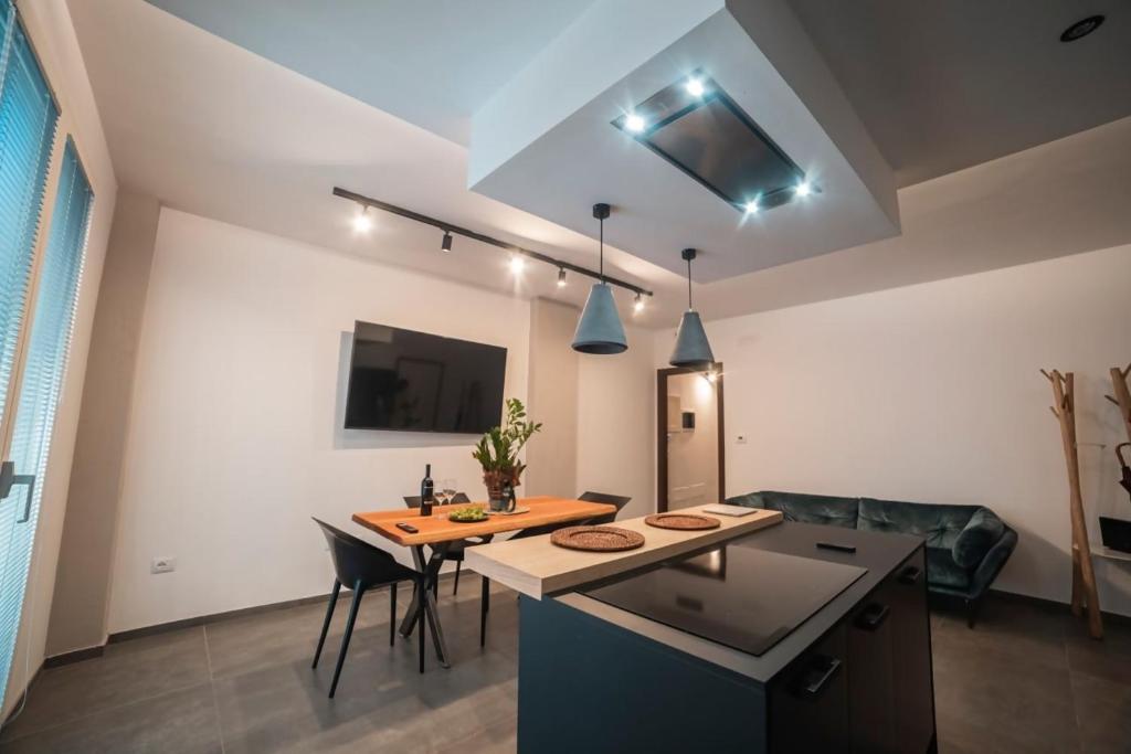 Μια τηλεόραση ή/και κέντρο ψυχαγωγίας στο Suite Piazza Mazzini 90 MQ 5