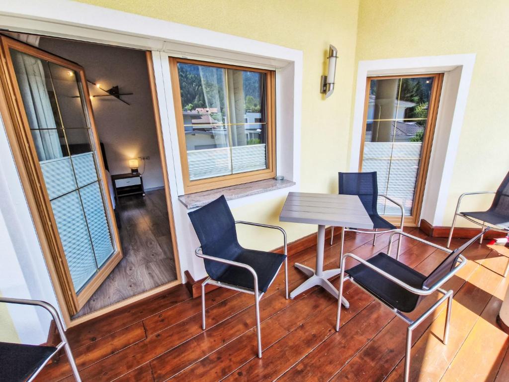 A seating area at Holiday Home Heidi by Interhome