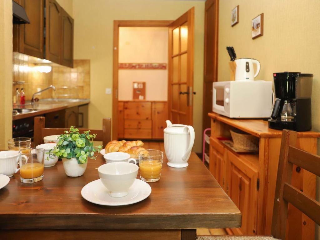 Kuchyň nebo kuchyňský kout v ubytování Apartment Résidence 35 by Interhome