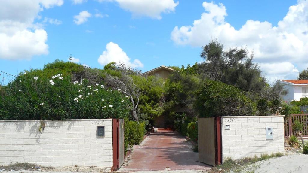 Cosy House in Mazara del Vallo with Enclosed Garden