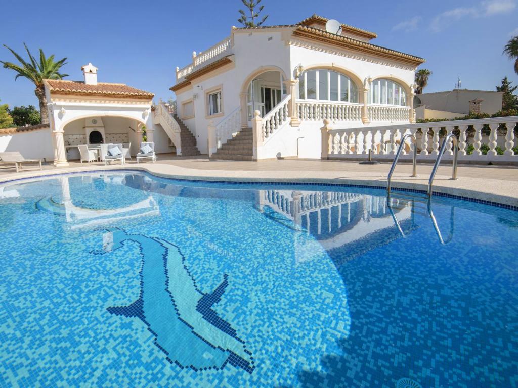 Bazén v ubytování Villa La Escapada by Interhome nebo v jeho okolí