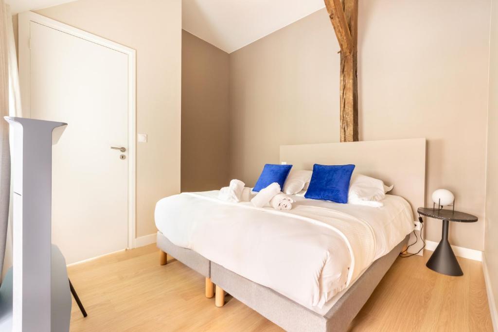 Au Chat Qui Dort Lille - Gare - Resim 9