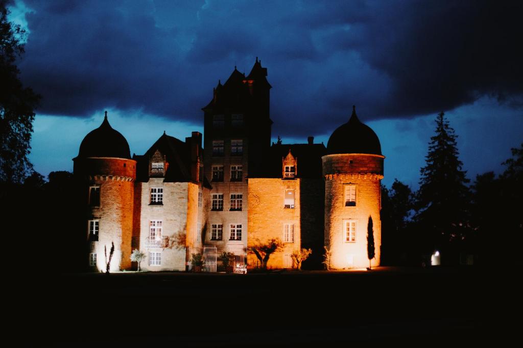 Fotografie z fotogalerie ubytování Château d'Aynac v destinaci Aynac