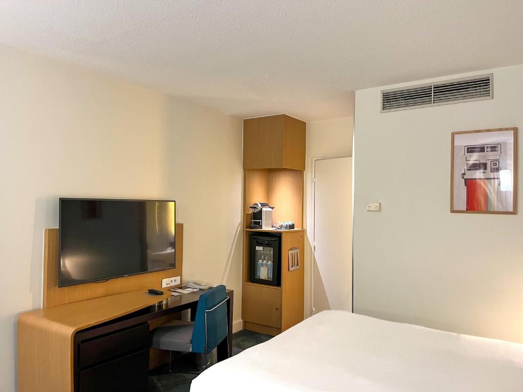 Novotel Paris Les Halles - Classic Double Room With Sofabed