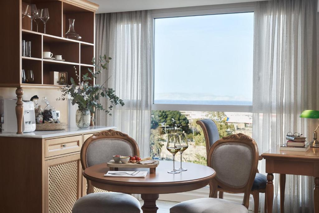 Legacy Gastro Suites - Resim 18