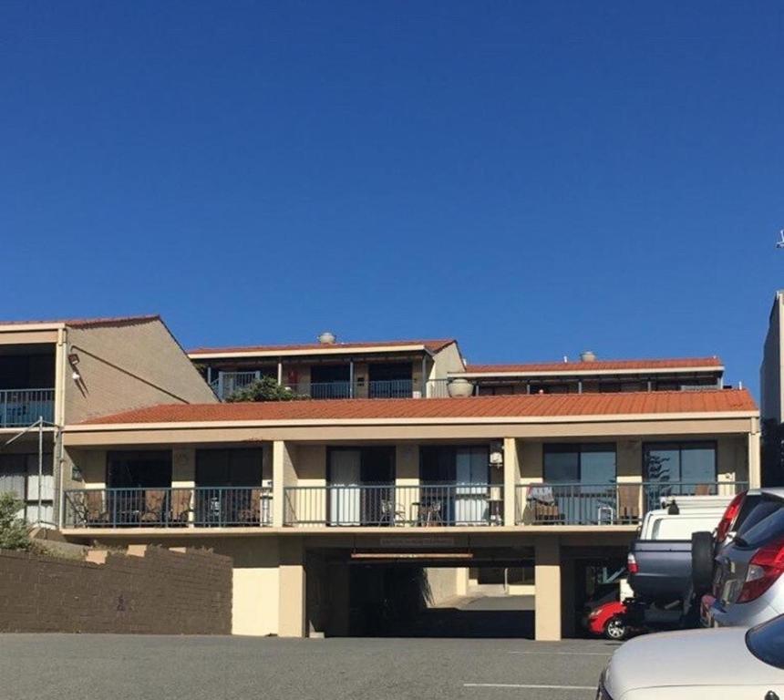 Budova, kde se aparthotel nachází