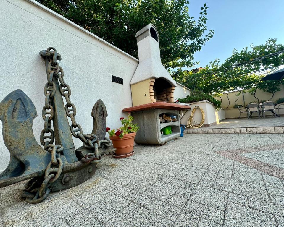 Hoone, kus villa asub