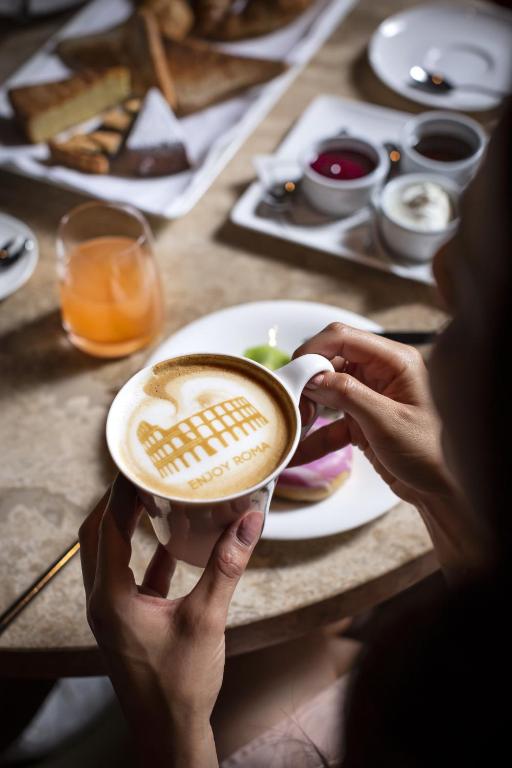 InterContinental Rome Ambasciatori Palace by IHG - Resim 16