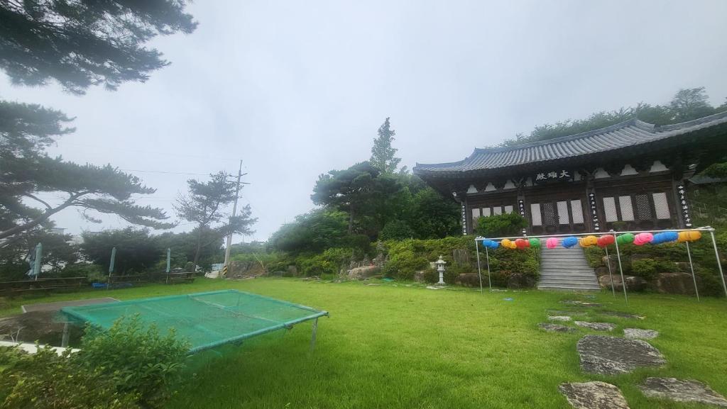 Zahrada ubytování Pet Friendly Hanok Temple Stay