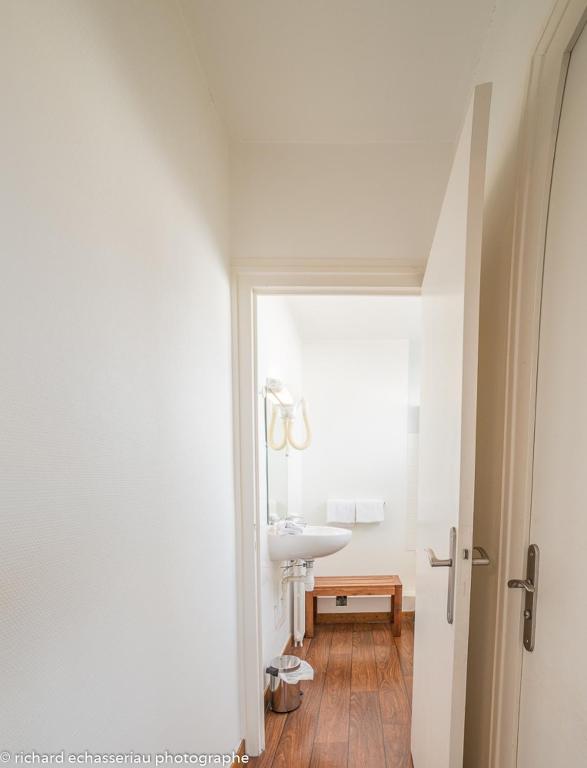 Hôtel de la Vendée - Petite Chambre Double Premium