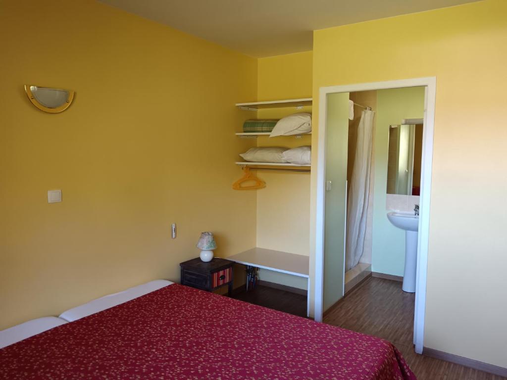 Gîte des Grands Causses - Komfort-Dreibettzimmer