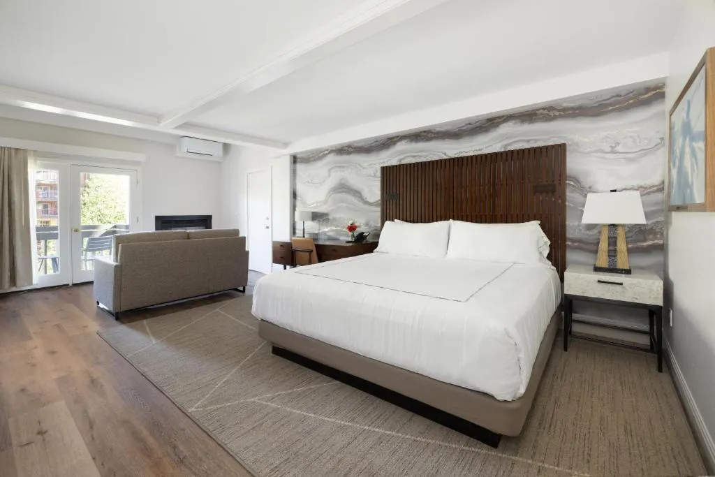 King Suite with Balcony Gore Creek View