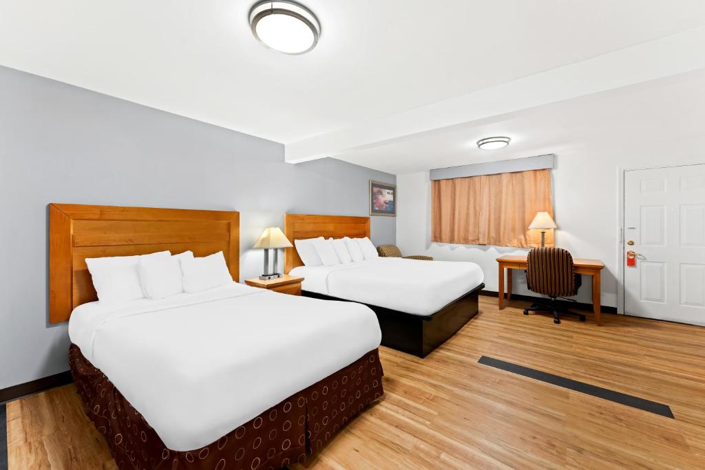 Americas Best Value Inn Stonington Mystic - Habitación Queen Con Dos Camas Queen