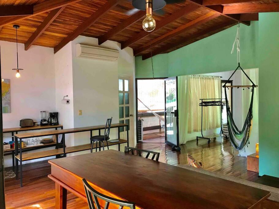 Imagen de la galería de Lofty, fully equipped apartment in the heart of Montezuma, en Puntarenas