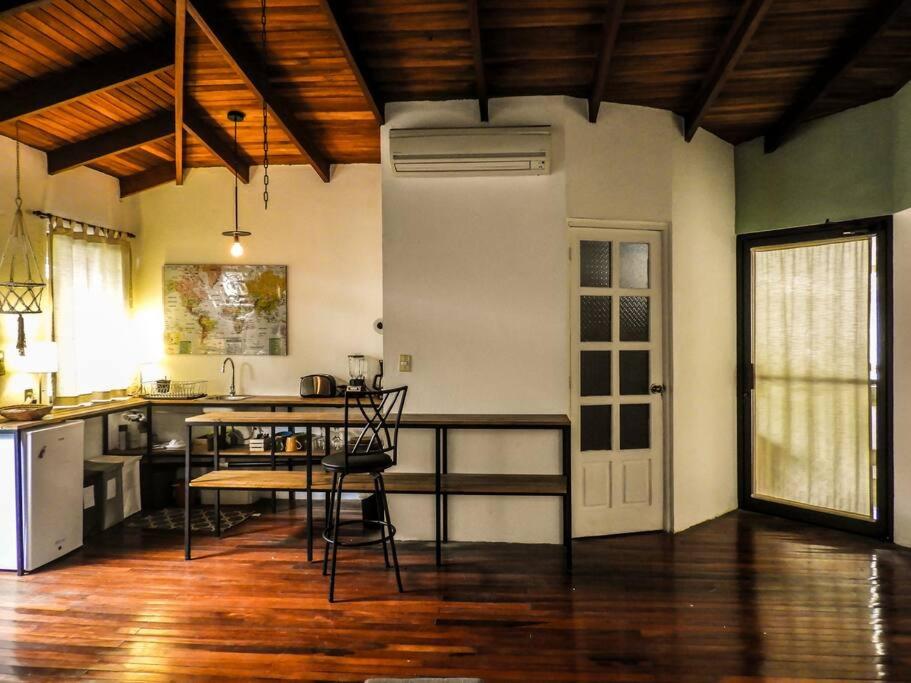 Imagen de la galería de Lofty, fully equipped apartment in the heart of Montezuma, en Puntarenas