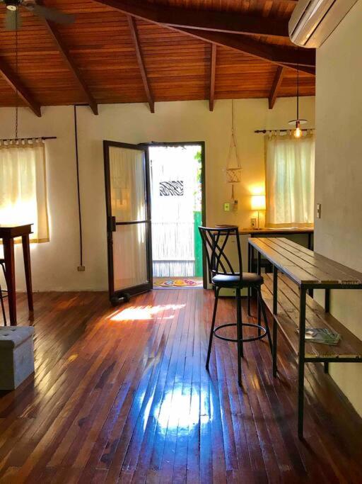 Imagen de la galería de Lofty, fully equipped apartment in the heart of Montezuma, en Puntarenas