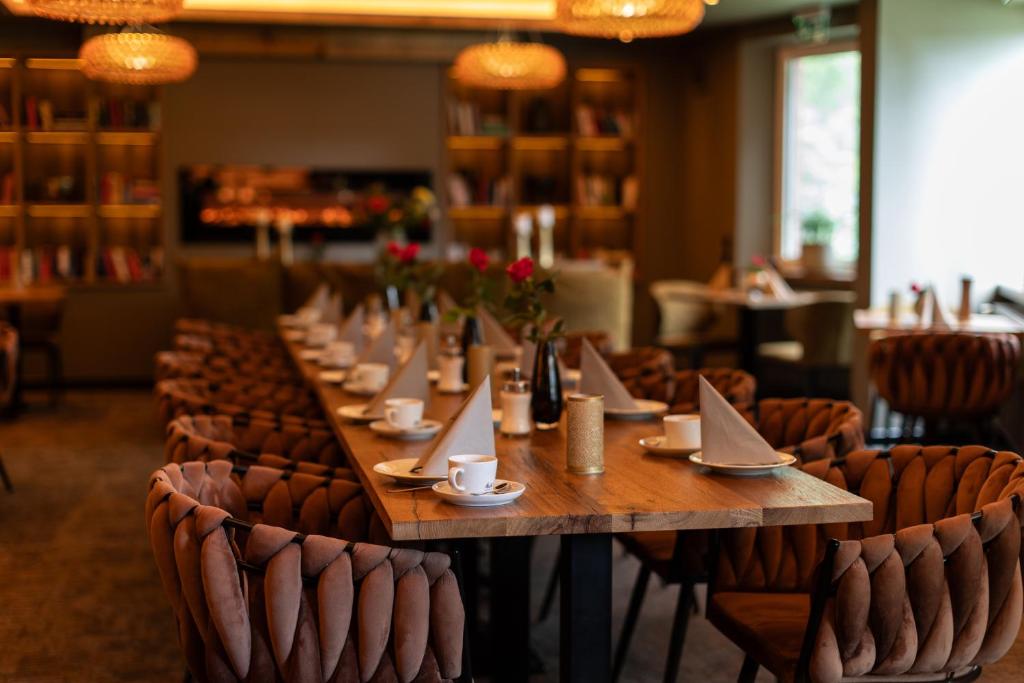 Restaurace v ubytování Hotel Am Badepark