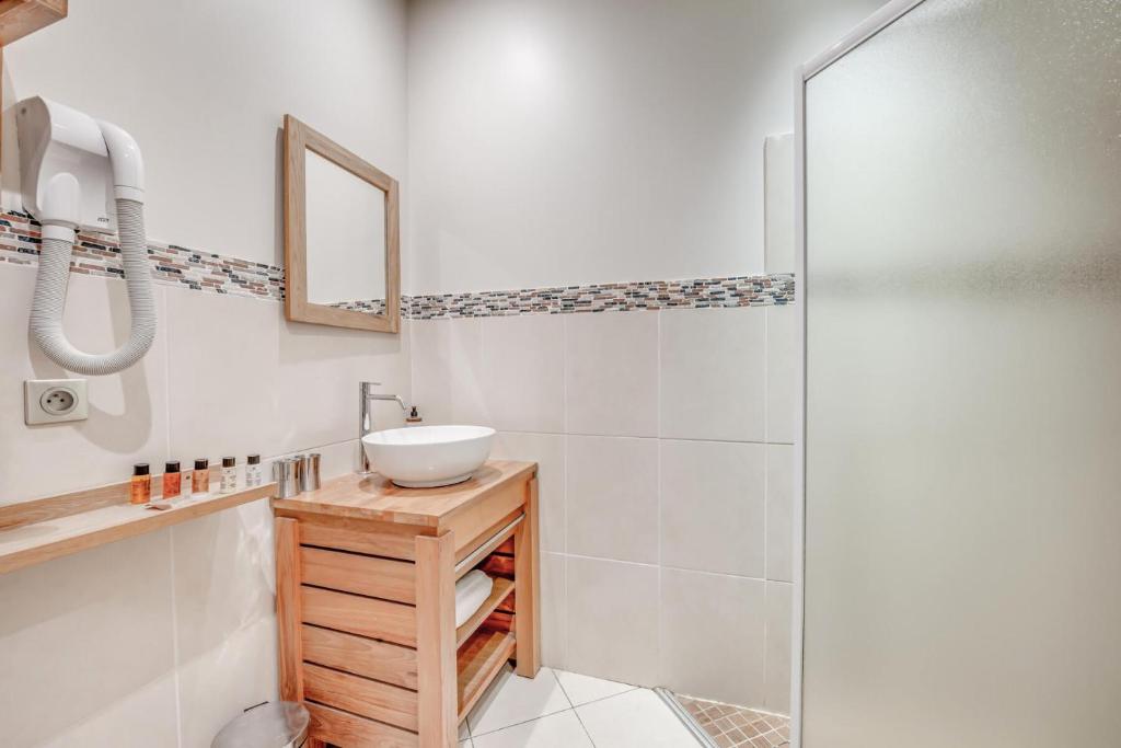 Kúpeľňa v ubytovaní Résidence Palafour - Appartements «Palafour Lodges» MAE-0174