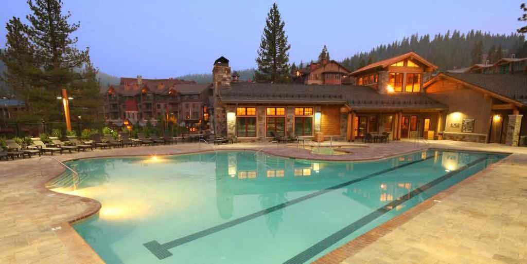 Iron Horse Lodge South 305 by East West Hospitality - Appartement D'une Chambre Avec Balcon