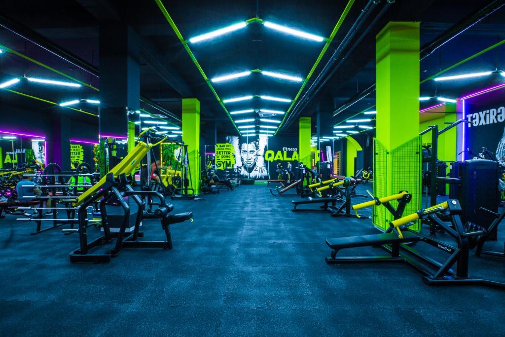 Fitness centrum a/nebo fitness zařízení v ubytování Dashli Gala Hotel Ganja