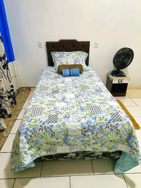 Postel nebo postele na pokoji v ubytování Hilton Hostel