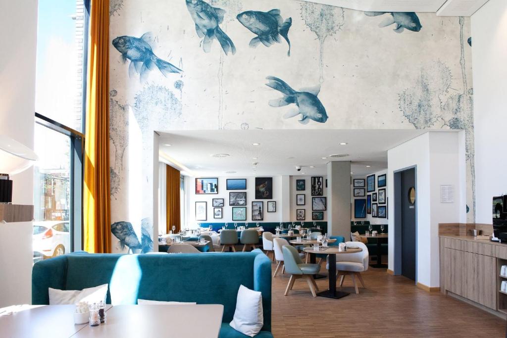 Holiday Inn - Hamburg - HafenCity by IHG - Resim 31