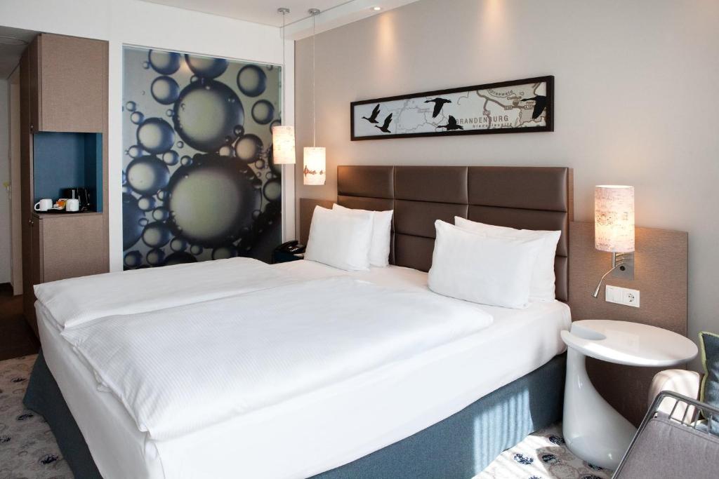 Holiday Inn Berlin City East Side by IHG - 9