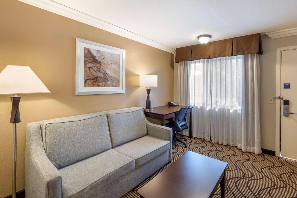 Best Western Plus Orchid Hotel & Suites - Suite Met Twee Tweepersoonsbedden