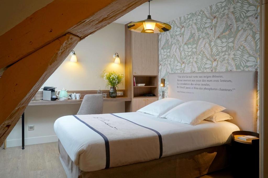 Hôtel Littéraire Arthur Rimbaud, BW Signature Collection - Resim 19