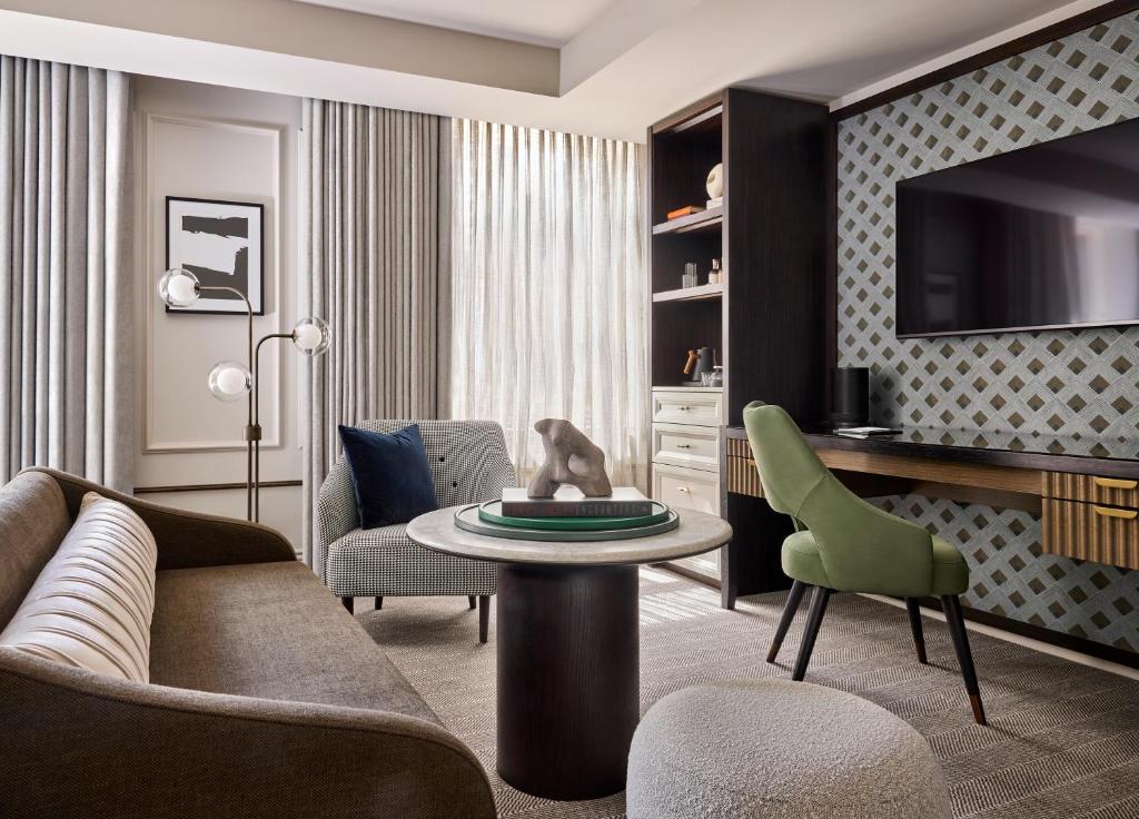Rosewood Hotel Georgia photo