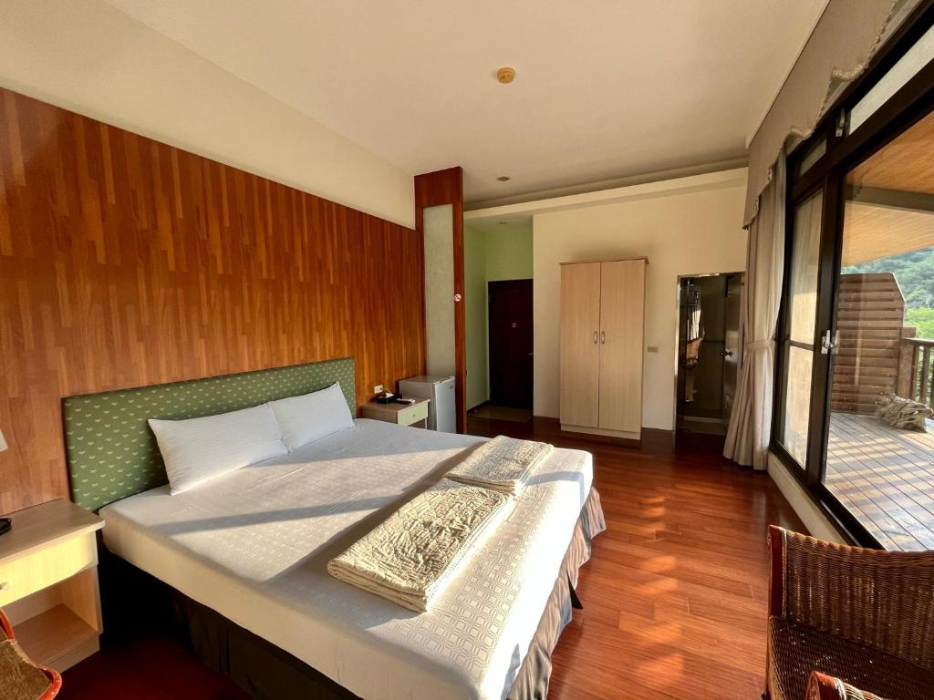 FU Xuan Villa - Double Room With Mountain View