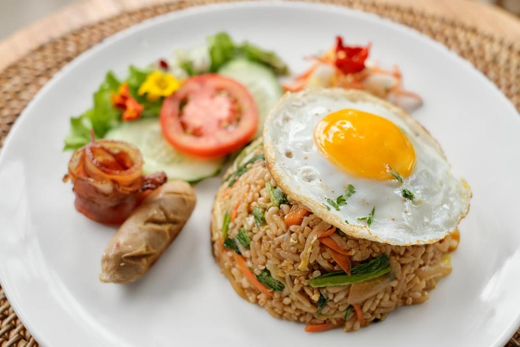 Uddhara Ubud Villa - 12