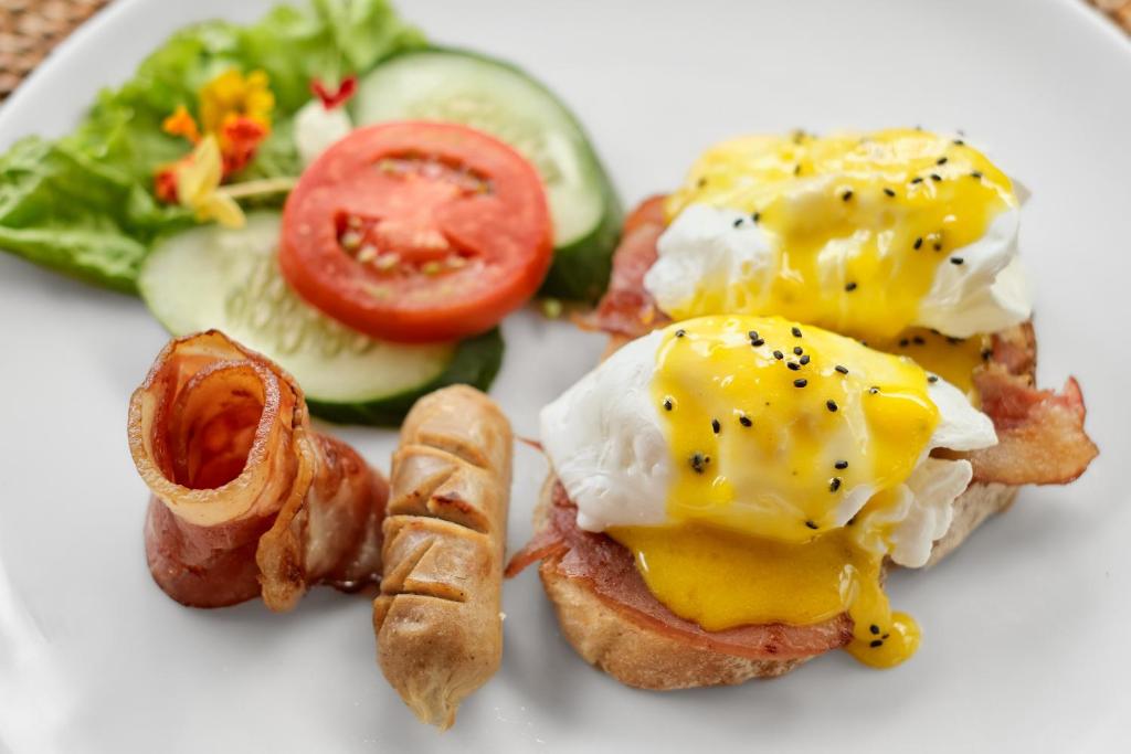 Uddhara Ubud Villa - 14