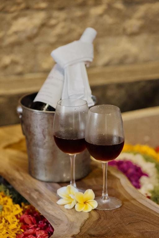 Uddhara Ubud Villa - 16