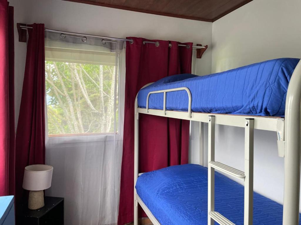 Palanda nebo palandy na pokoji v ubytování El Ensueño