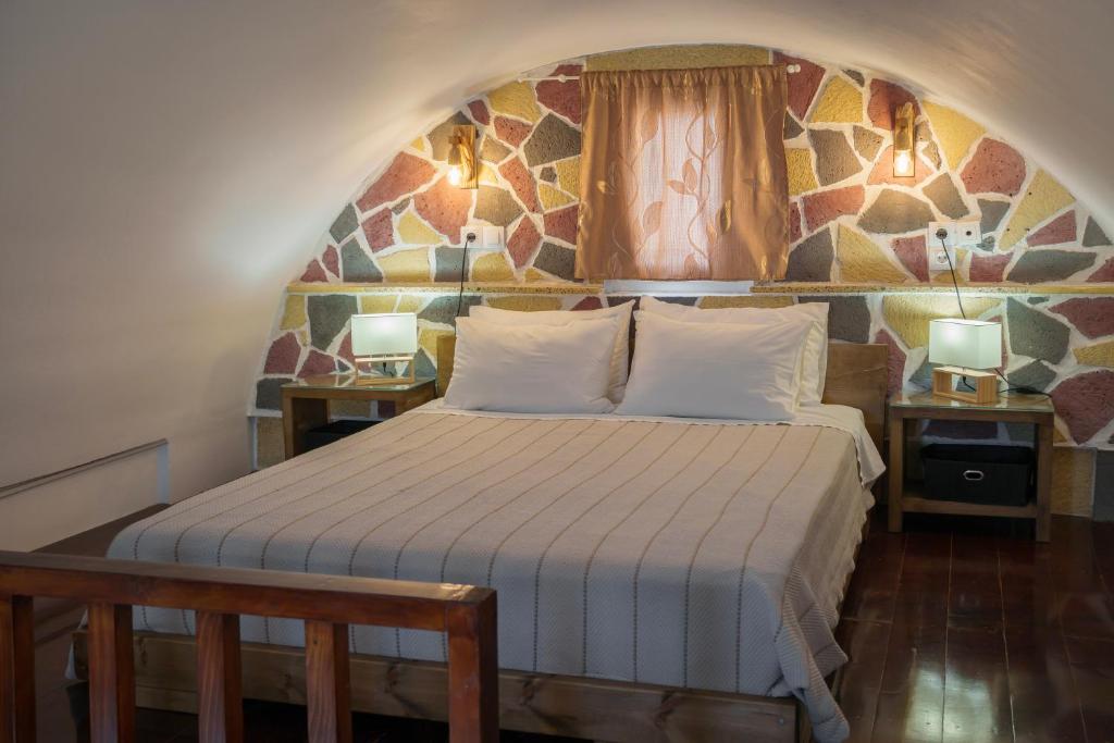 Wisteria Apartments - 17