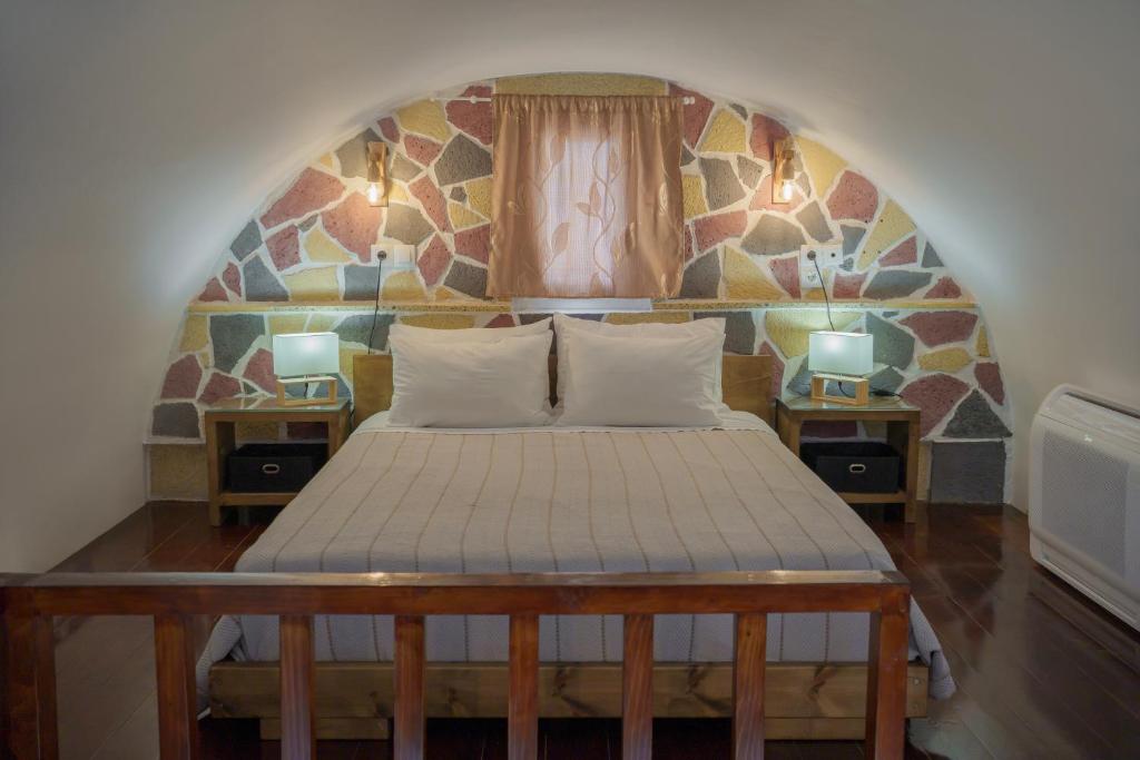 Wisteria Apartments - 18