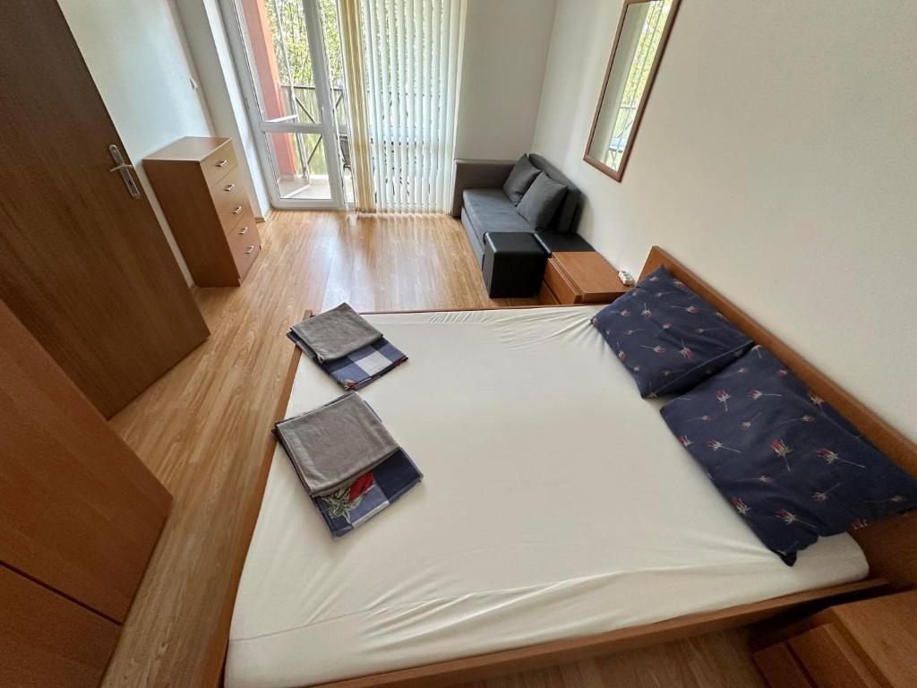 Ένα ή περισσότερα κρεβάτια σε δωμάτιο στο Gerber Residence 2