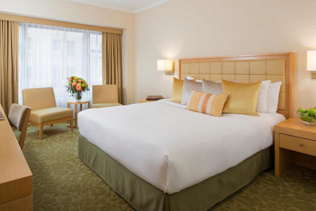 Orchard Garden Hotel photo