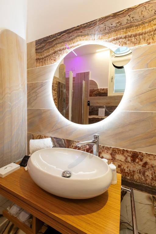 Koupelna v ubytování Maggiano Boutique Hotel