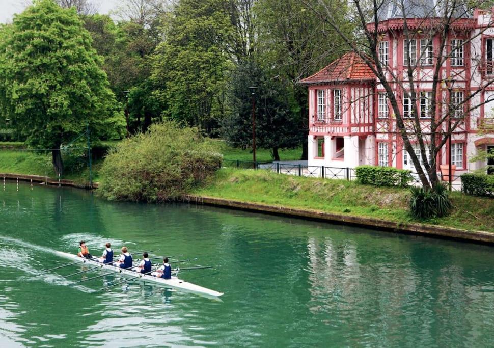 Afbeelding uit fotogalerij van Le petit moret in Joinville-le-Pont
