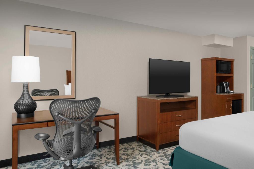 Hilton Garden Inn Hoffman Estates - King Room Met Inloopdouche