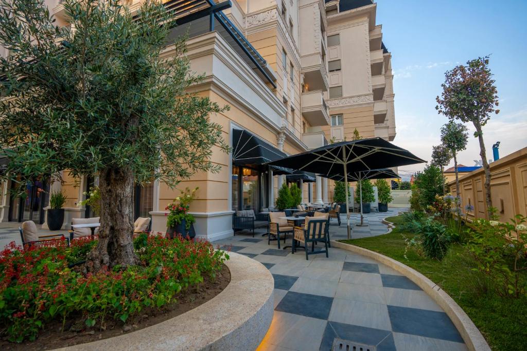Budova, kde se hotel nachází