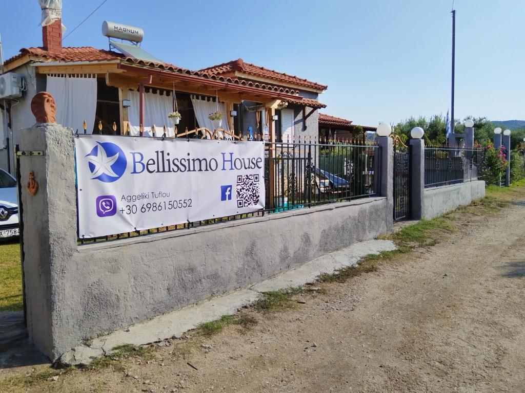 Certifikát, hodnocení, plakát nebo jiný dokument vystavený v ubytování Bellissimo house