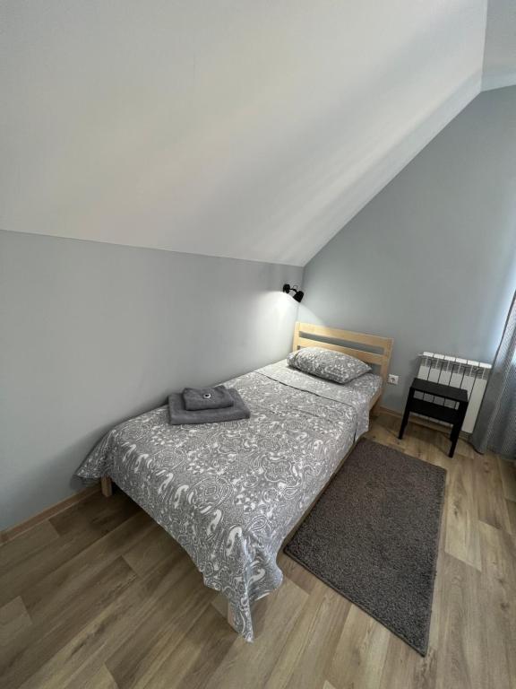 Гостевой Отель-125 - Letto Nella Stanza Del Dormitorio Maschile
