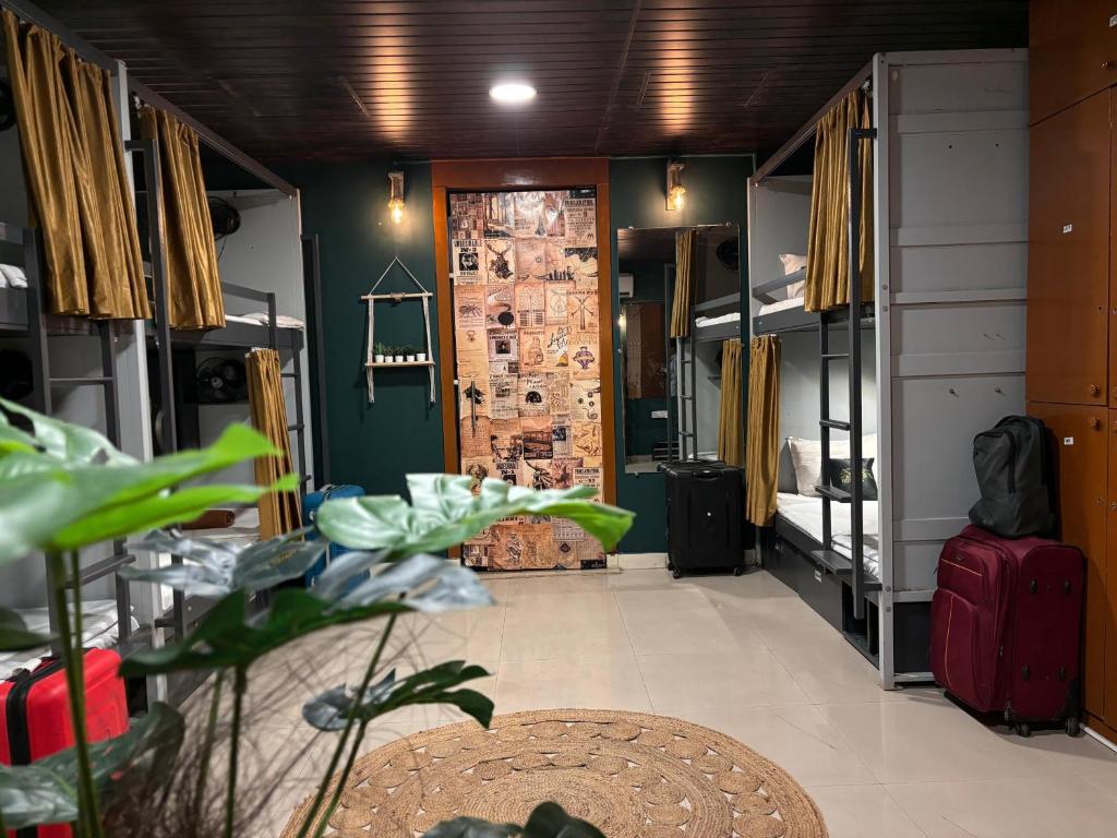 Area soggiorno di Forrest Hostels