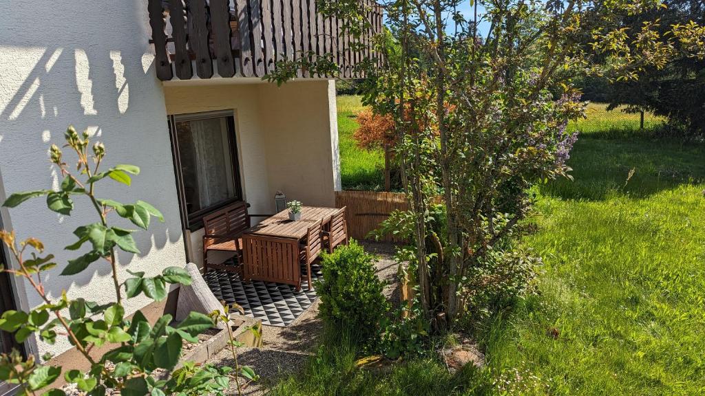 Κήπος έξω από το Ferienwohnung Wiesenblümle