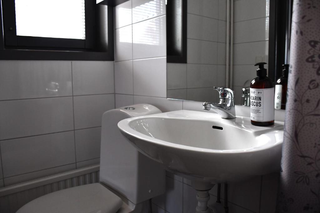 Koupelna v ubytování Kungsbacken Hotell & Konferens