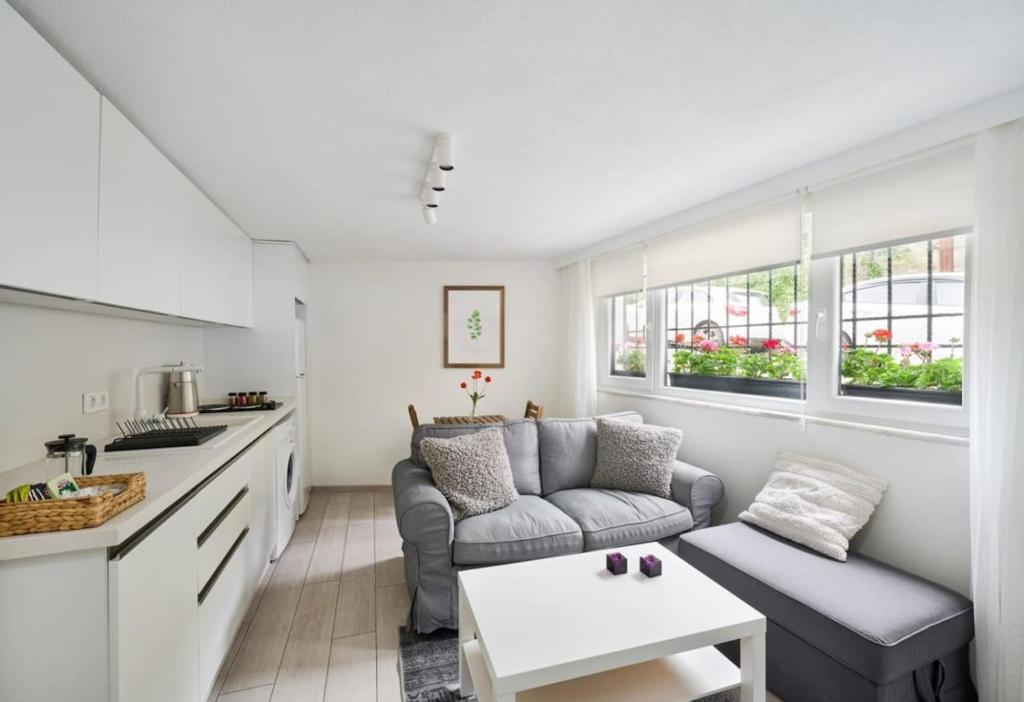 Η κουζίνα ή μικρή κουζίνα στο Cute Charming 1bed1bath Bebek Hidden Gem! #77