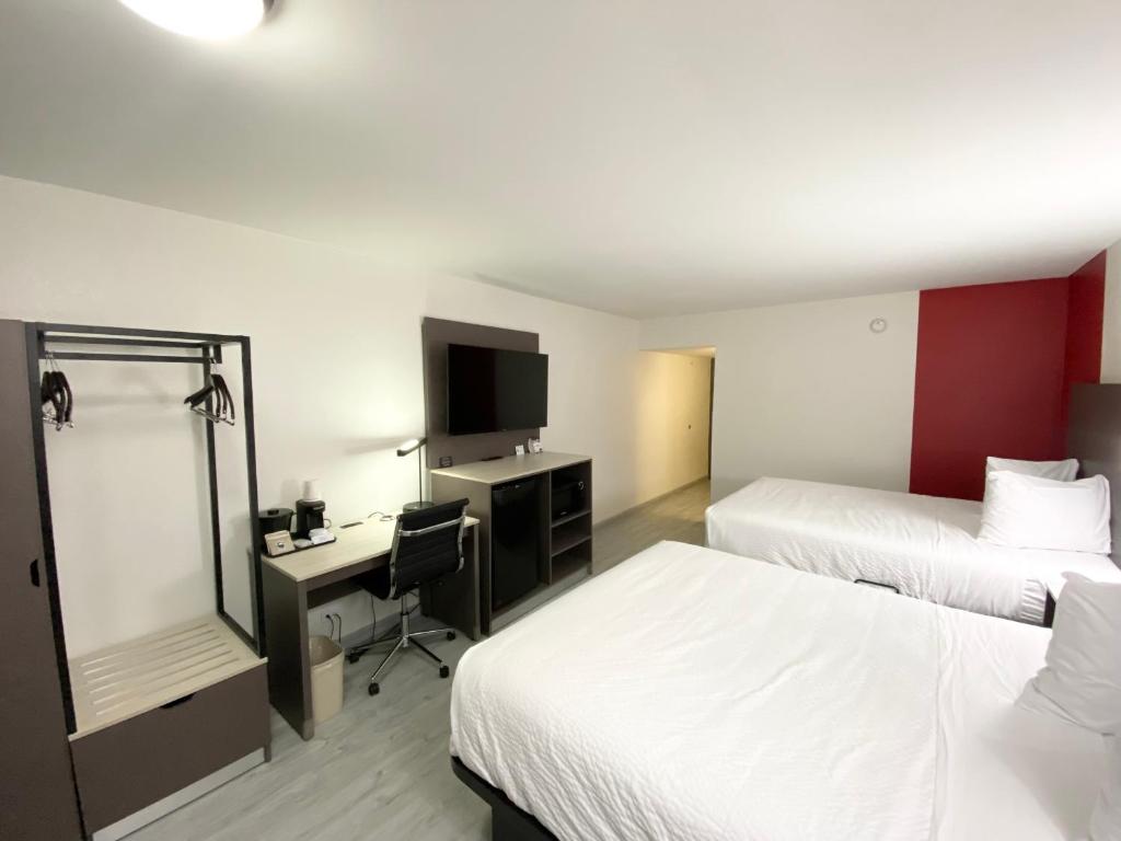 Ramada by Wyndham Tuscaloosa photo